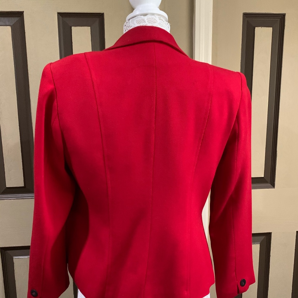 Blazer - Picture 2 of 3